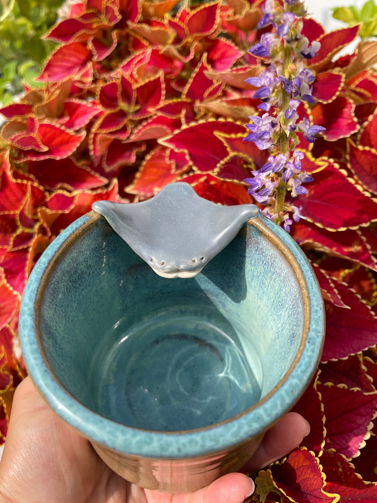 Stingray in the Surf Ashtray